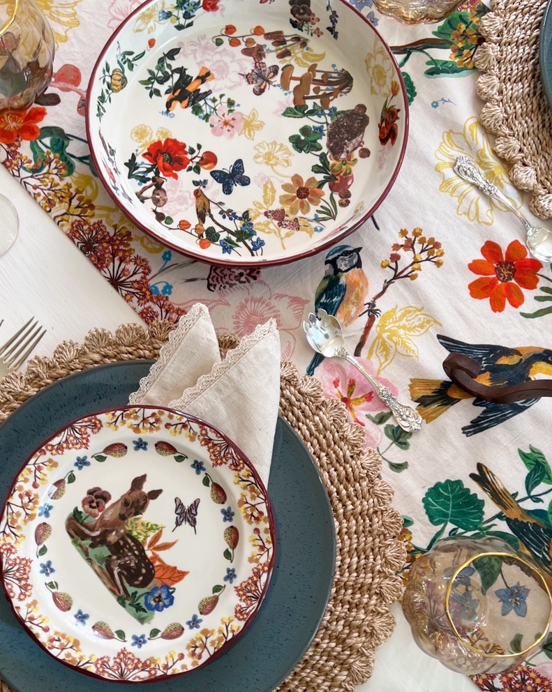 Charming Woodland Harvest Fall Tablescape